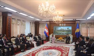 Lãnh đạo Campuchia đánh giá cao sự phát triển của TP Hồ Chí Minh trong khu vực ASEAN