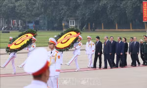 Lãnh đạo Đảng, Nhà nước vào Lăng viếng Chủ tịch Hồ Chí Minh nhân dịp Tết Nguyên đán