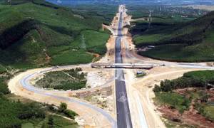 Triển khai Đợt thi đua cao điểm '500 ngày đêm thi đua hoàn thành 3.000 km đường bộ cao tốc'