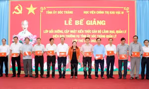 Sóc Trăng: Bồi dưỡng, cập nhật kiến thức cho cán bộ lãnh đạo, quản lý chủ chốt