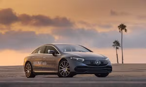 Đức: Mercedes-Benz đẩy nhanh tốc độ lái xe tự động trên đường cao tốc