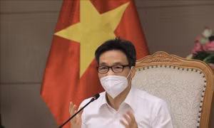 Các chuyên gia, nhà khoa học đề xuất giải pháp tiến tới chung sống an toàn với SARS-CoV-2
