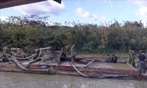 Phạt 30 triệu đồng doanh nghiệp khai thác cát lậu