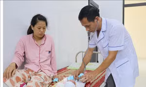 'Người gác cổng' của y tế cơ sở - Bài 1: Tuyến đầu trong bảo vệ, chăm sóc sức khỏe cộng đồng