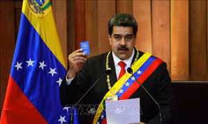 Tổng thống Venezuela thăm các đơn vị quân sự, kêu gọi tăng cường công tác tình báo