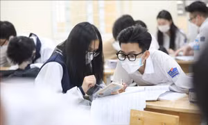 Hà Nội: Dạy học trực tiếp cho các khối lớp 7-12 trong điều kiện 'bình thường mới'