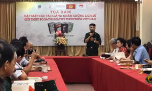 Gặp mặt các tác giả, nhân chứng lịch sử của bộ sách 'Nhật ký thời chiến Việt Nam'