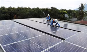 Lợi ích kép từ phát triển điện mặt trời áp mái