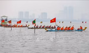 Sôi động Giải bơi chải thuyền Rồng Hà Nội mở rộng 