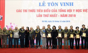 Tôn vinh 118 trí thức tiêu biểu Tổng hội Y học Việt Nam