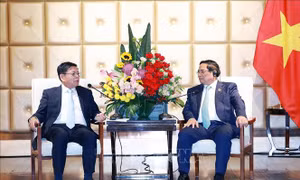 Thủ tướng tiếp Chủ tịch Tập đoàn Truyền thông và Tín hiệu đường sắt quốc gia Trung Quốc
