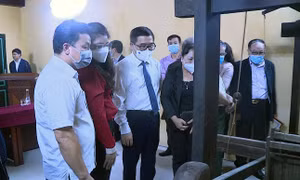 Tiếp nhận hiện vật hiến tặng di tích Nhà Chủ tịch Hồ Chí Minh tại Vạn Phúc, Hà Đông