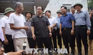 Bí thư Hoàng Trung Hải thị sát 'rốn lũ' Chương Mỹ