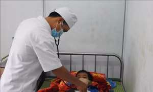 Kon Tum: Tiêm gần 34.000 mũi vaccine Td phòng bạch hầu