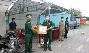 Động viên lực lượng phòng, chống dịch COVID-19 ở khu vực biên giới biển