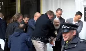 Nhà sáng lập WikiLeaks bị kết tội vi phạm điều khoản bảo lãnh tại ngoại