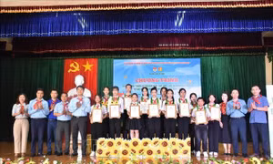 Tuyên dương các 'Chiến sĩ nhỏ Điện Biên'