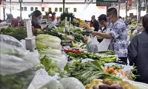 Người dân Bắc Kinh (Trung Quốc) tìm niềm vui trong những ngày giãn cách