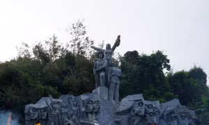 Tri ân nữ Anh hùng Lực lượng vũ trang nhân dân Phan Thị Ràng