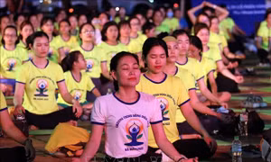 Hơn 1.500 người đồng diễn Yoga tại Đà Nẵng