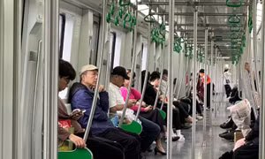 Hành khách đi tàu đường sắt Cát Linh – Hà Đông ngày càng tăng
