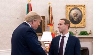Ông chủ Facebook gặp Tổng thống Donald Trump và các nghị sĩ Mỹ để 'lắng nghe những quan ngại'