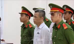  Lại hoãn phiên tòa xét xử nguyên Bí thư thị xã Bến Cát, tỉnh Bình Dương