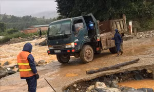 Ứng phó với bão số 5 trong điều kiện dịch COVID 19 - Bài học từ sự chỉ đạo kịp thời