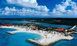 Cảnh sát Bahamas điều tra cái chết bí ẩn của ba du khách Mỹ