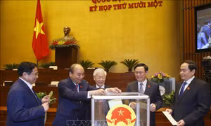 Trình danh sách đề cử để bầu chủ nhiệm một số ủy ban của Quốc hội, Tổng Thư ký Quốc hội, Tổng kiểm toán Nhà nước