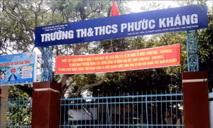 Kiểm tra, làm rõ việc nhà trường 'giữ lại' tiền hỗ trợ học sinh vùng khó khăn, miền núi
