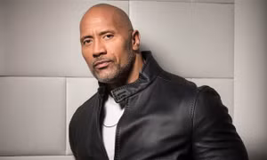 Ngôi sao hành động Dwayne Johnson là 'ông hoàng' cát xê của thế giới