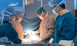 Cứu giúp bệnh nhân nghèo là cách trả ơn cuộc đời 