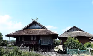 'Khau cút'- biểu tượng văn hóa độc đáo trên ngôi nhà sàn của người Thái đen