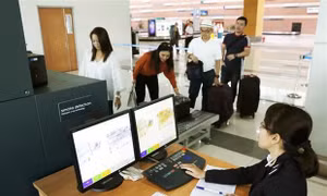 Nghiên cứu thông tin phản ánh quy định về điều kiện nhập cảnh