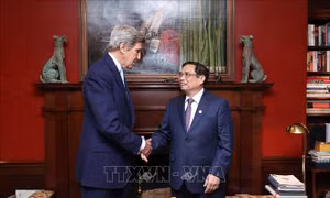 Thủ tướng Phạm Minh Chính tiếp Đặc phái viên của Tổng thống Hoa Kỳ về khí hậu John Kerry