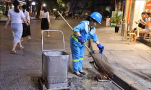 Gần 30 năm cần mẫn làm cho Hà Nội thêm sạch, đẹp