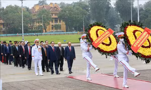 Lãnh đạo Đảng, Nhà nước viếng Lăng Bác nhân 45 năm Ngày thống nhất đất nước