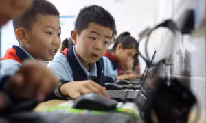 Trung Quốc đẩy mạnh giáo dục AI trong cuộc đua công nghệ toàn cầu