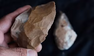 Israel phát hiện hang động tiền sử hé lộ giai đoạn bí ẩn trong tiến hóa loài người