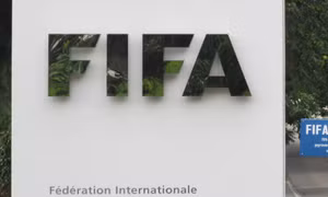 FIFA tuyên bố không từ bỏ kế hoạch bán cổ phần giữa làn sóng phản đối