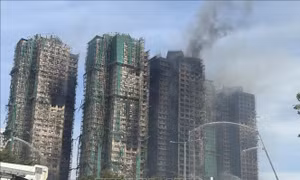 Hong Kong cân nhắc tương lai giàn giáo tre sau thảm kịch Tai Po