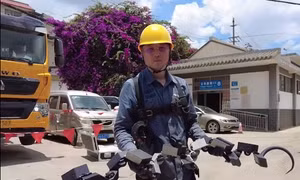 Trung Quốc tăng cường ứng dụng robot trong vận hành lưới điện