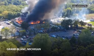 Video vụ xả súng ở Michigan khiến 10 người thương vong 