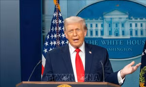 Tổng thống Mỹ thúc đẩy việc tạo ra nhiều dấu ấn ‘Donald Trump’