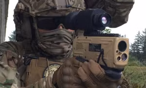 Elbit Systems lập kỷ lục doanh số Hệ thống dò mục tiêu bằng laser