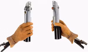 Thanh kiếm ánh sáng của Luke Skywalker lập kỷ lục đấu giá Star Wars