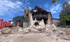 Video ghi cảnh tàn phá nghiêm trọng ở Philippines sau động đất khiến ít nhất 69 người chết