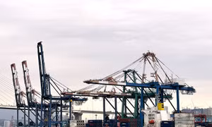 Lợi thế cạnh tranh của cảng Busan trong cấu trúc logistics Đông Bắc Á