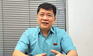 Phó Chủ nhiệm Ủy ban Văn hóa và Xã hội của Quốc hội Tạ Văn Hạ